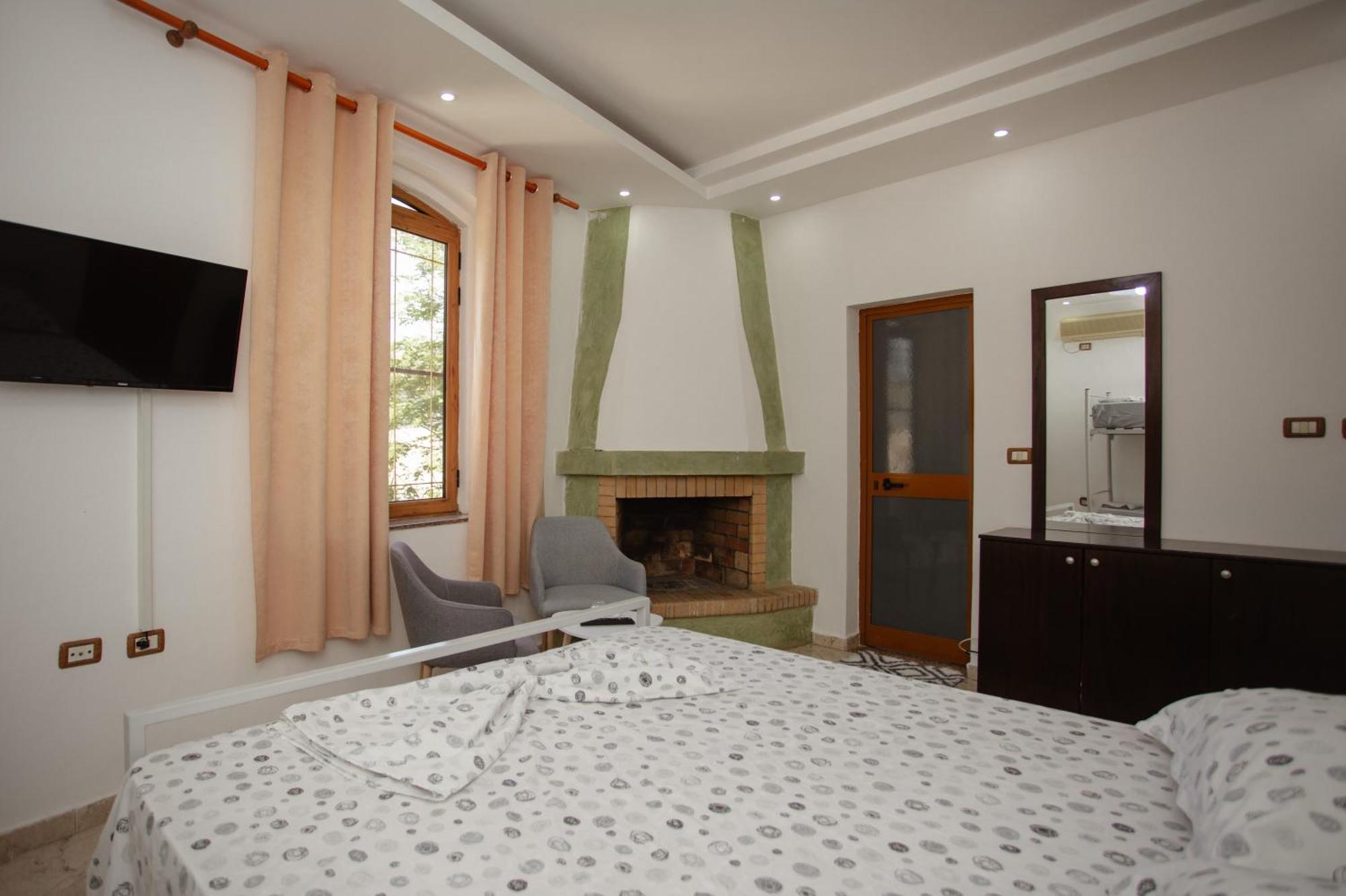 Hotel Shkodra Lake Široka Екстериор снимка